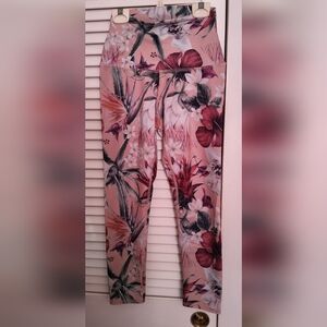 10/$10 🔥Elegant Floral Women's Leggings